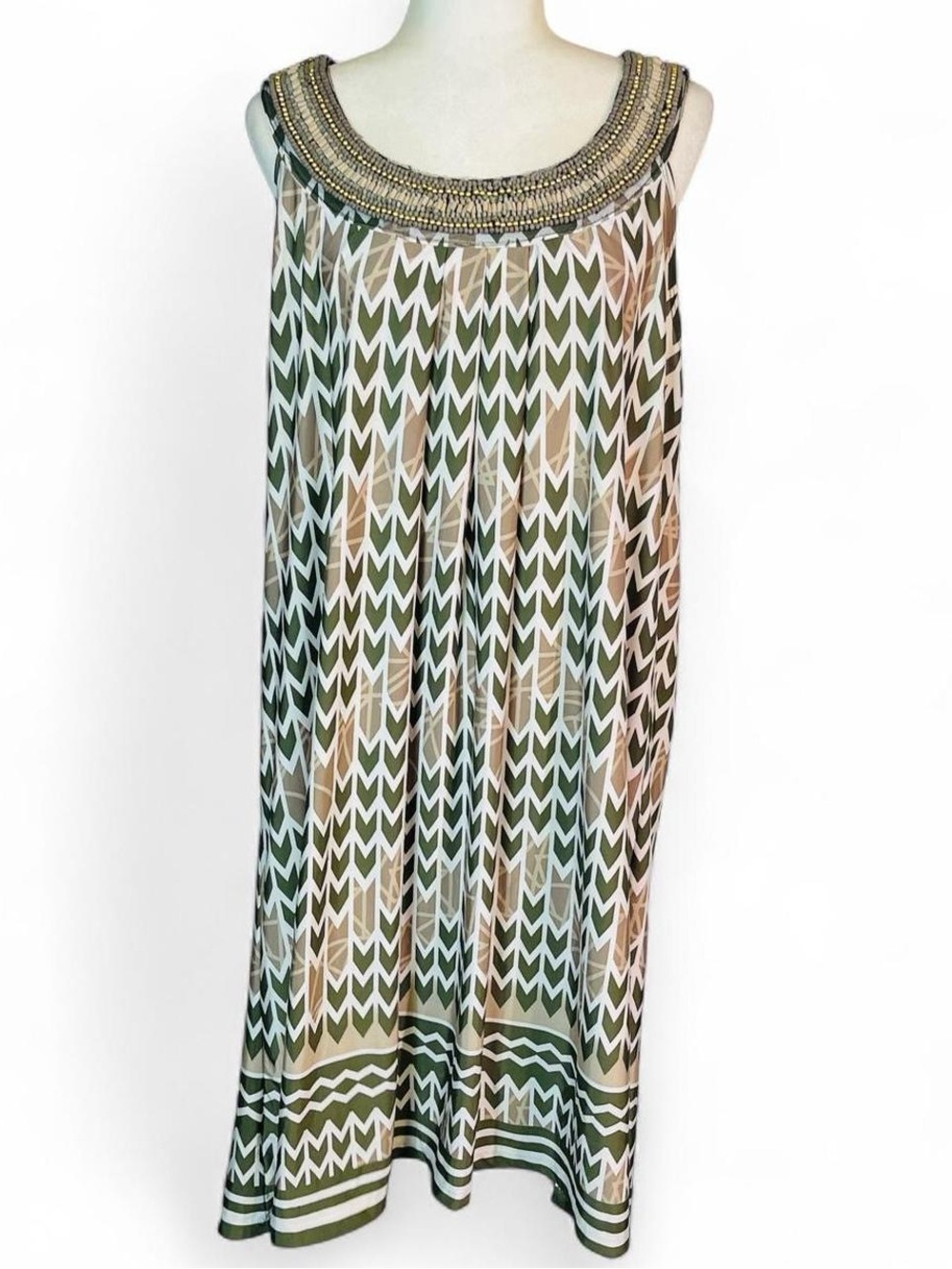 Haani Plus Size 2X Green Chevron Shift Dress Beaded Neckline Sleeveless Midi